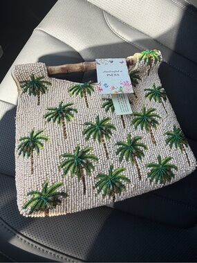 Handcrafted Beaded Palm Tote Bag — Cream with Green Palm Motif